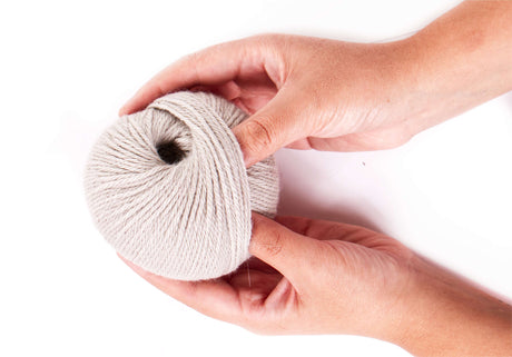 Alpaka – Die beste Wahl für empfindliche Haut beim Stricken