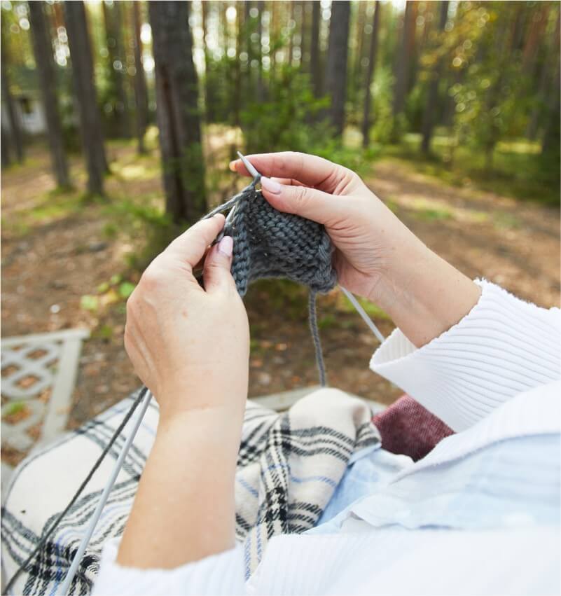Draußen stricken: So wird’s richtig gemütlich